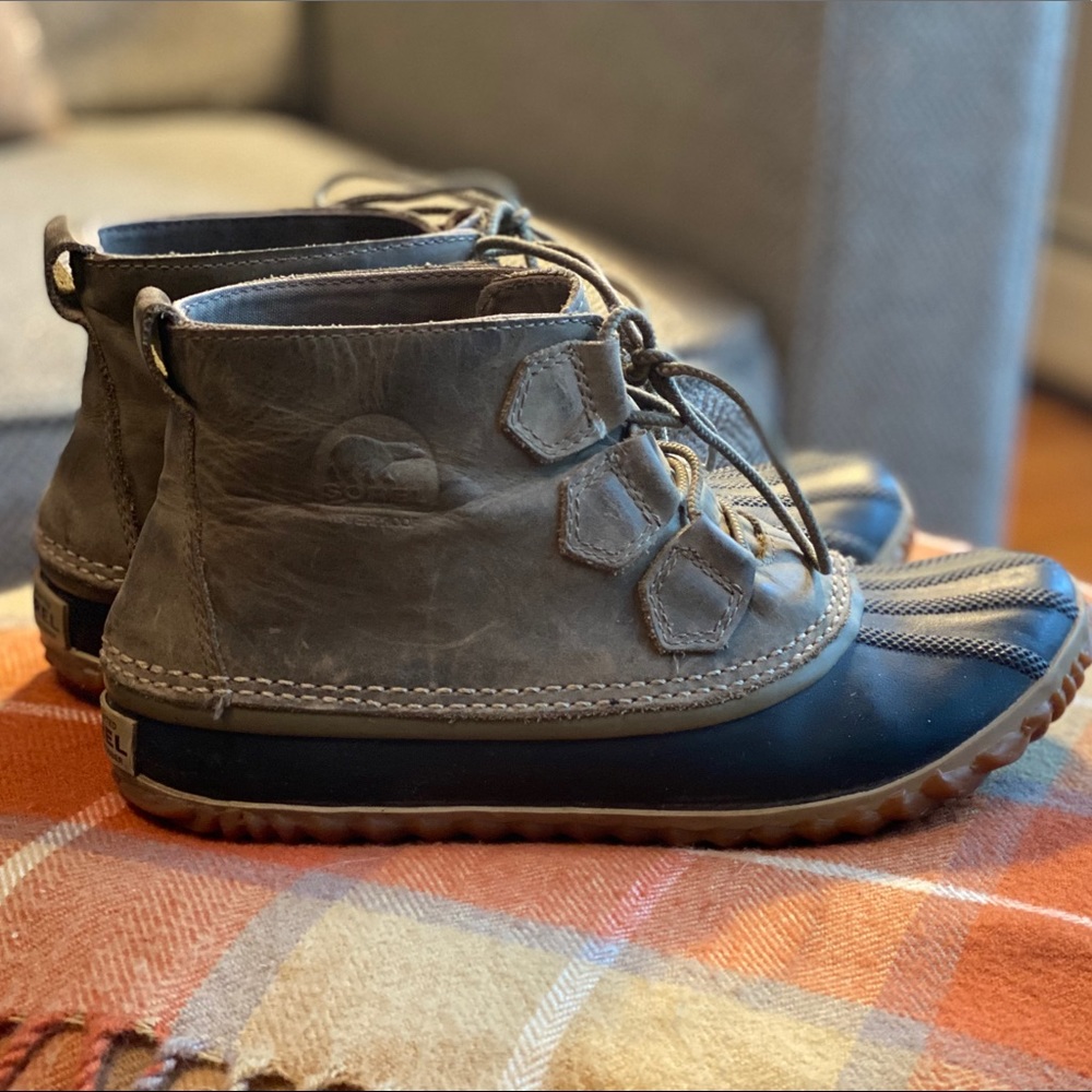 “Vintage” Original Sorel Out N About duck boots